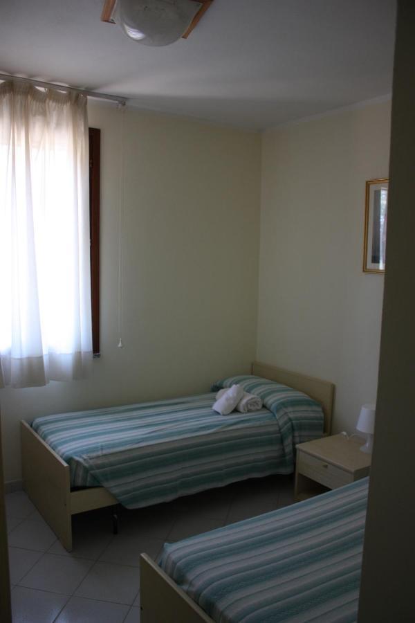 Hotel La Pineta Arborea Bagian luar foto