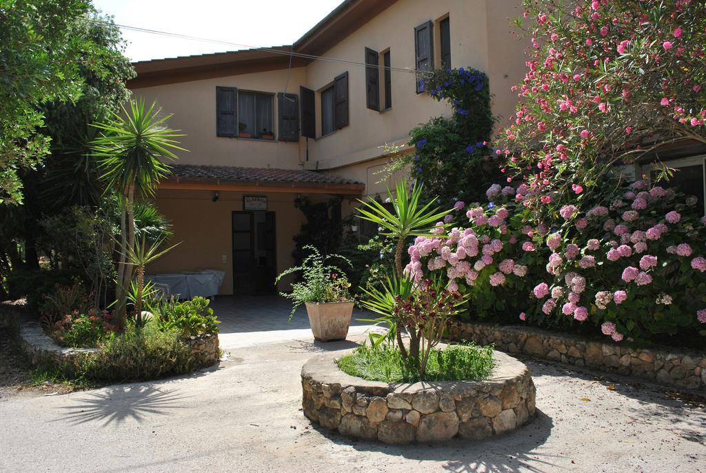 Hotel La Pineta Arborea Bagian luar foto