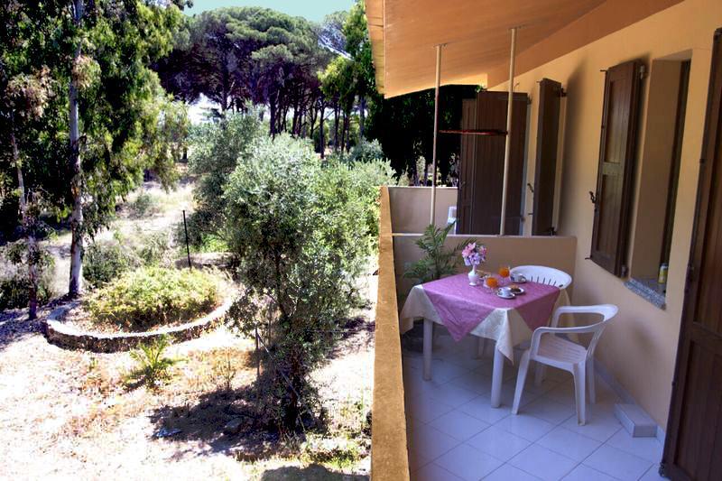Hotel La Pineta Arborea Bagian luar foto